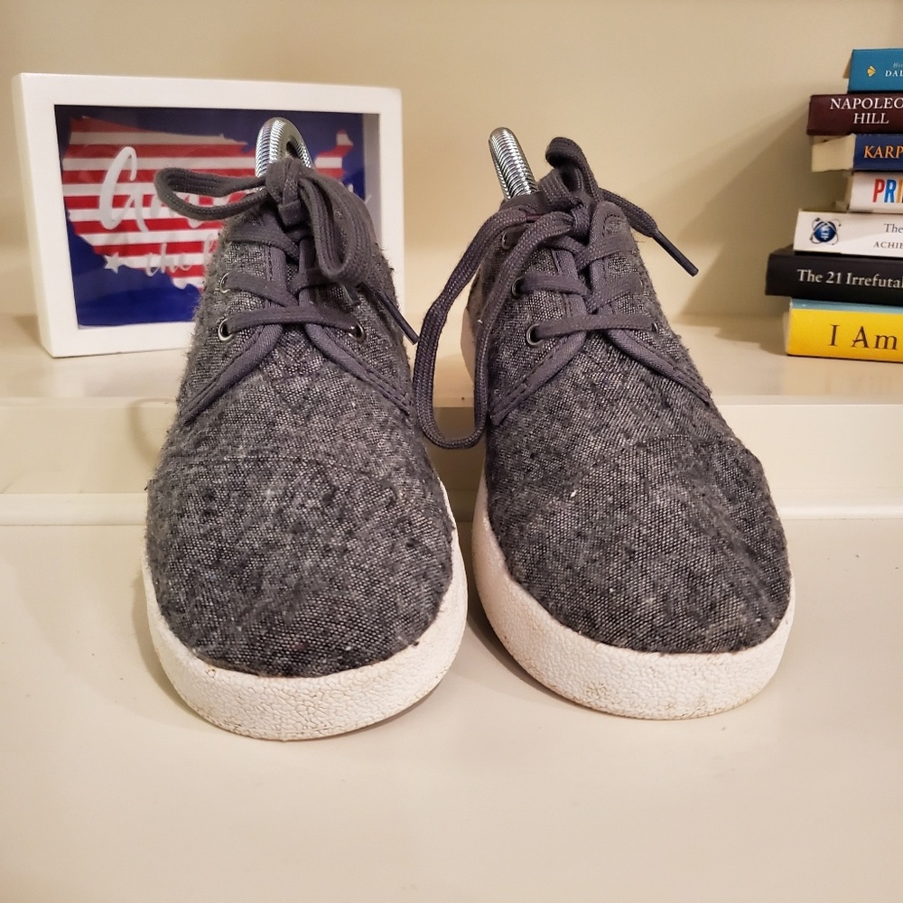 TOMS Youth 5.5 | GUC | With or Without Laces - Picture 2 of 8